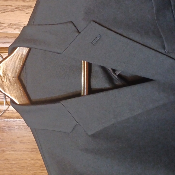 NEW Amazon Essentials Men's Classic-Fit Button-Front Stretch Blazer - Navy NICE! - Picture 4 of 14